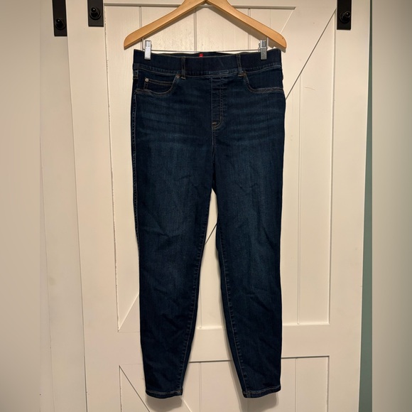 SPANX Denim - Woman’s Spanx pull on jean leggings size large
